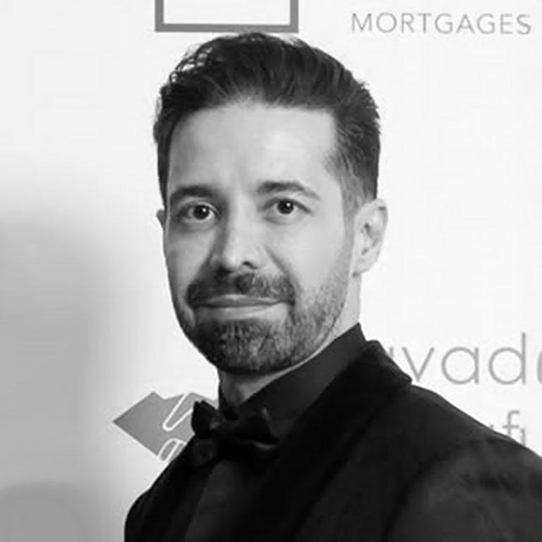 uc_stacked_images_elementor_41b4d58b_item1